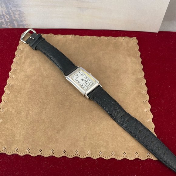 Eddie Bauer 70Th Anniversary Vintage Tank Watch - Picture 7 of 7